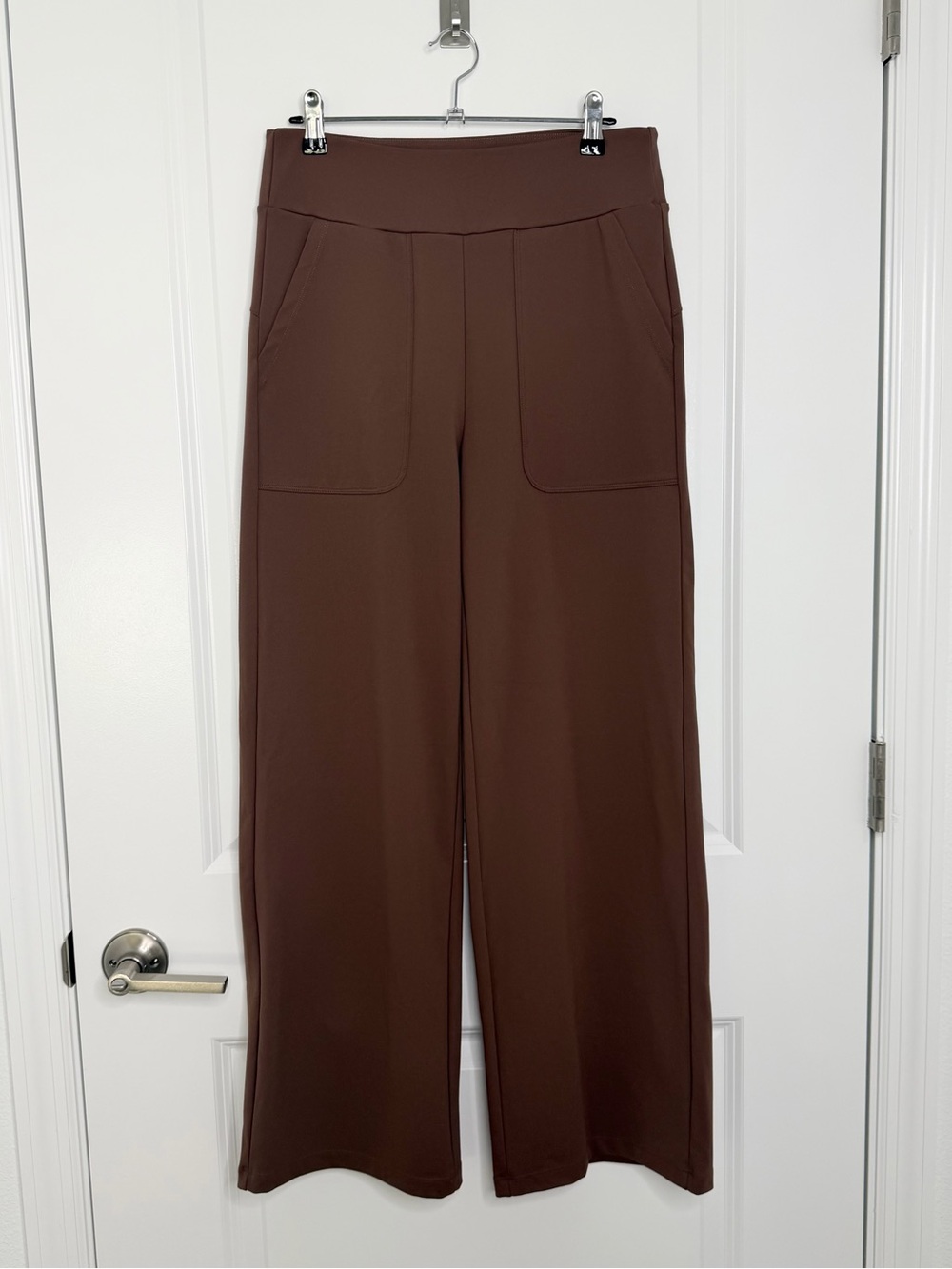 NWOT Chocolate Brown Buttery Soft Wide Leg Yoga Pants Pockets M